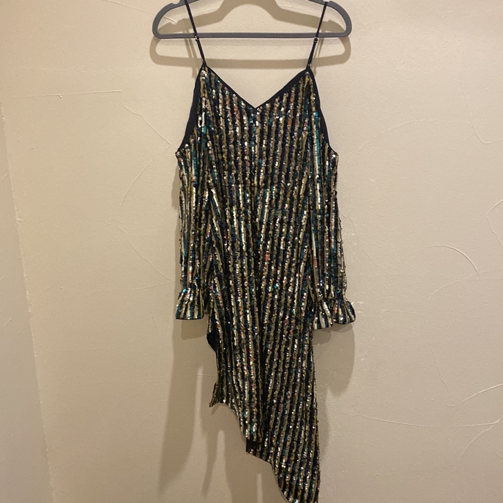 NWOT Tularosa/Revolve size small off the shoulder asymmetrical dress - Picture 4 of 4